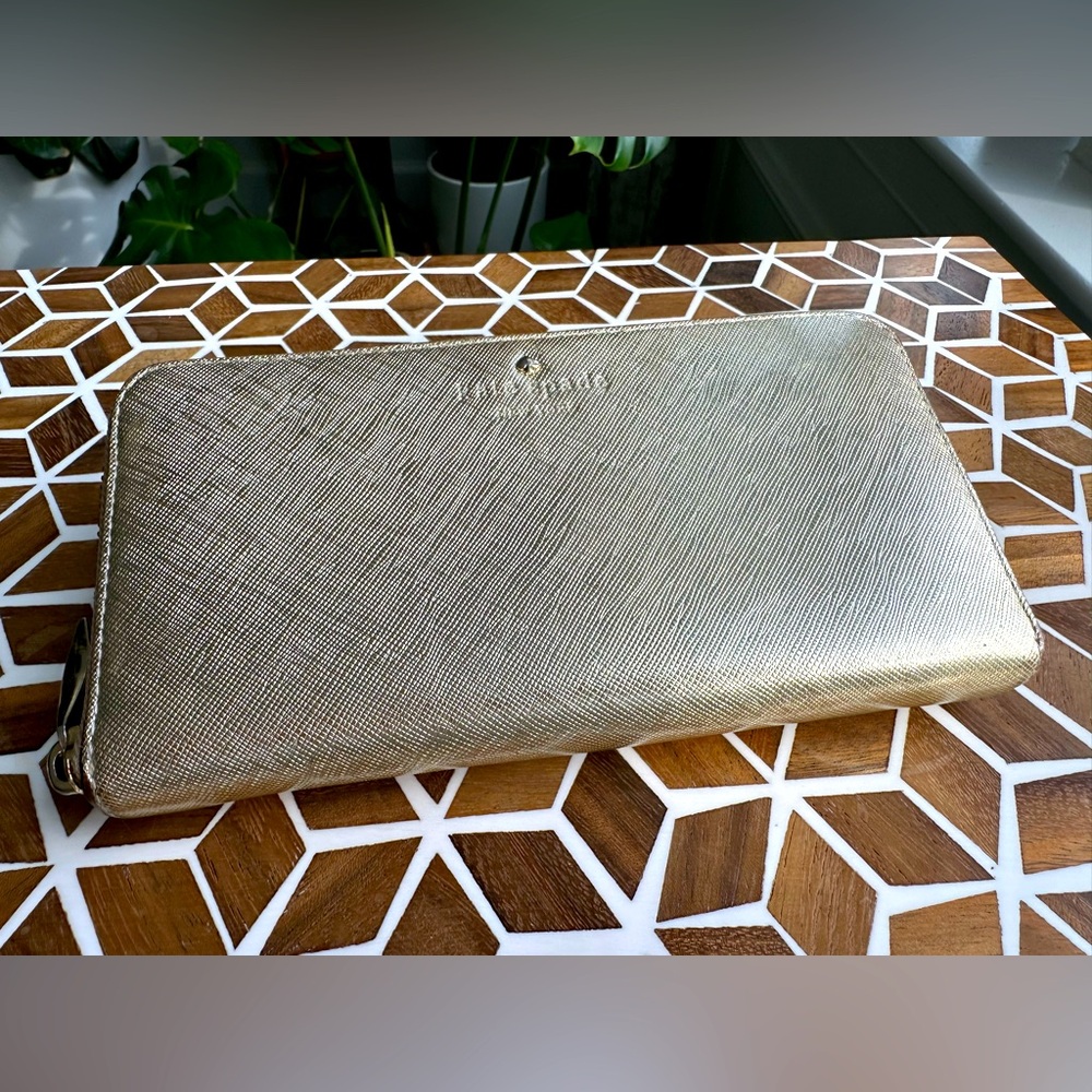 Kate Spade wallet